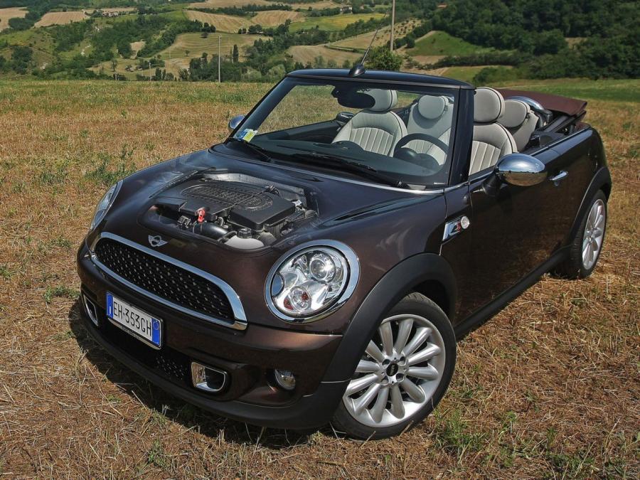  Mini Cooper SD Cabrio 2011 года  (фото 2 из 3)